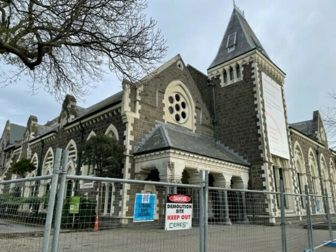 20230514 Exterior