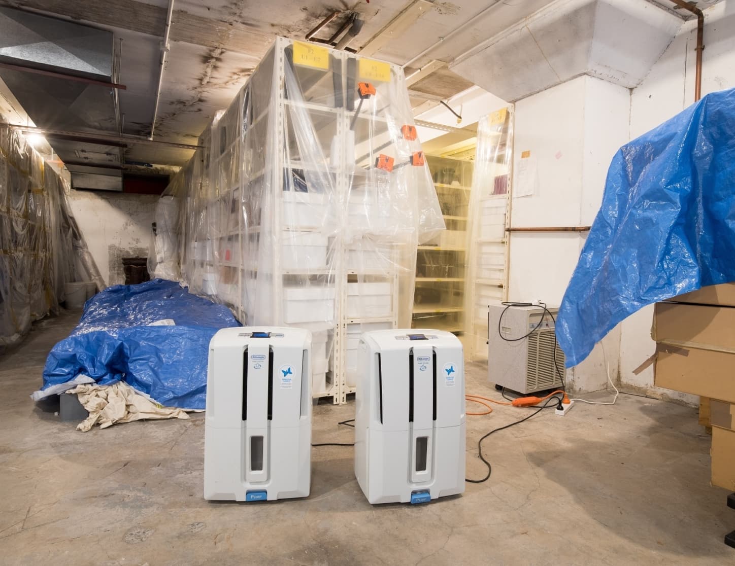 Dehumidifers 2000